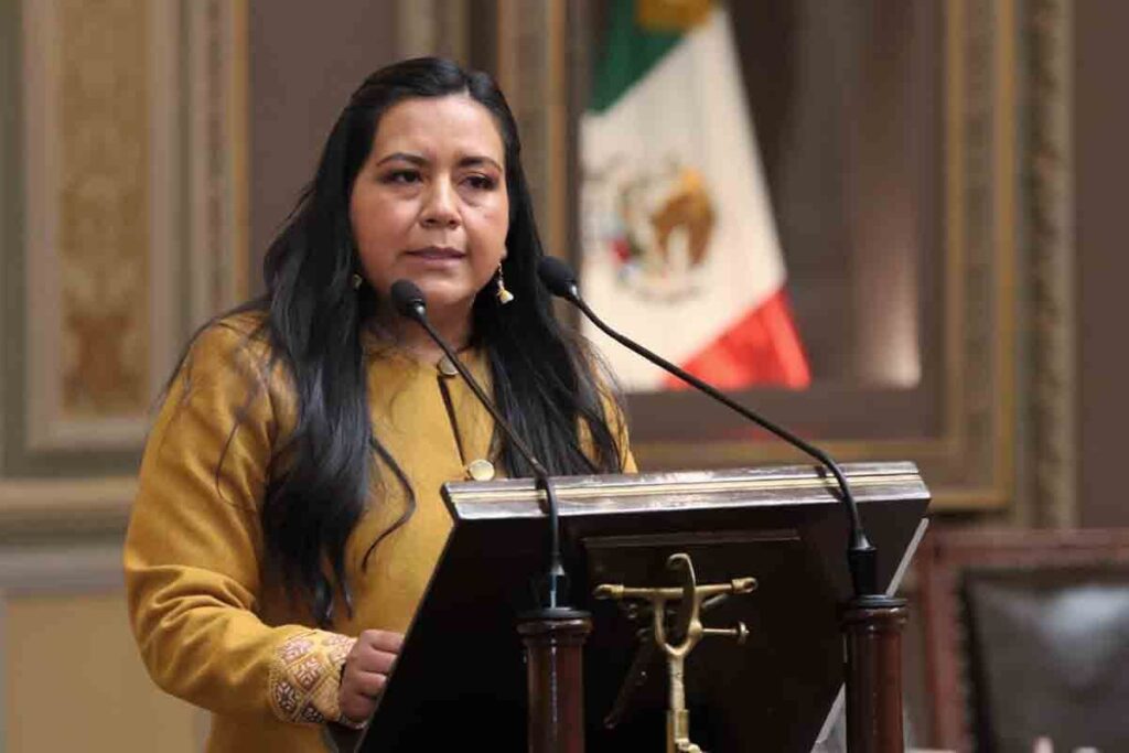 ana laura altamirano