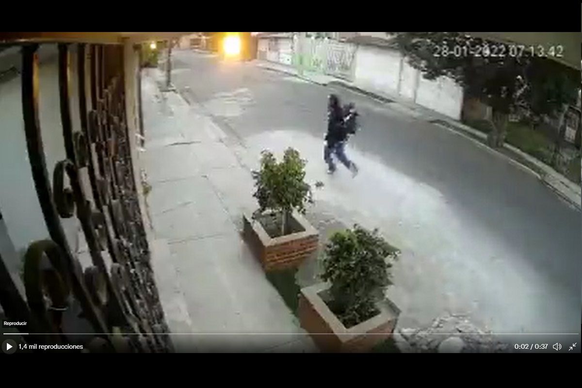 VIDEO: Joven escapa de asalto en Zumpango y se viraliza 2 asalto 2