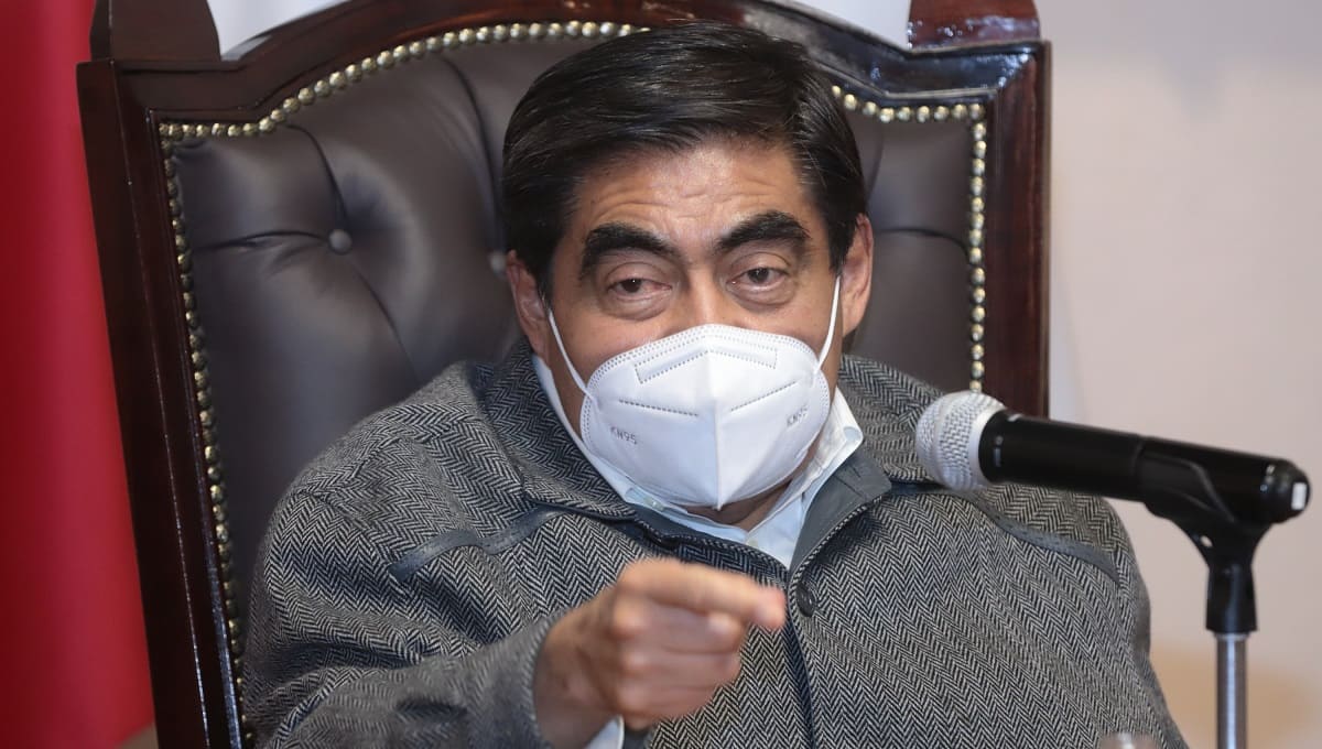 Gobierno protege a las y los poblanos: MBH; no permitirá la instalación de mafias 1 gobierno protege poblanos barbosa 1