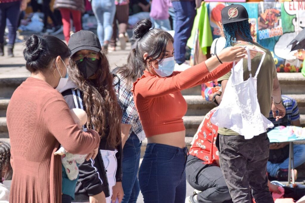 paseo bravo nenis