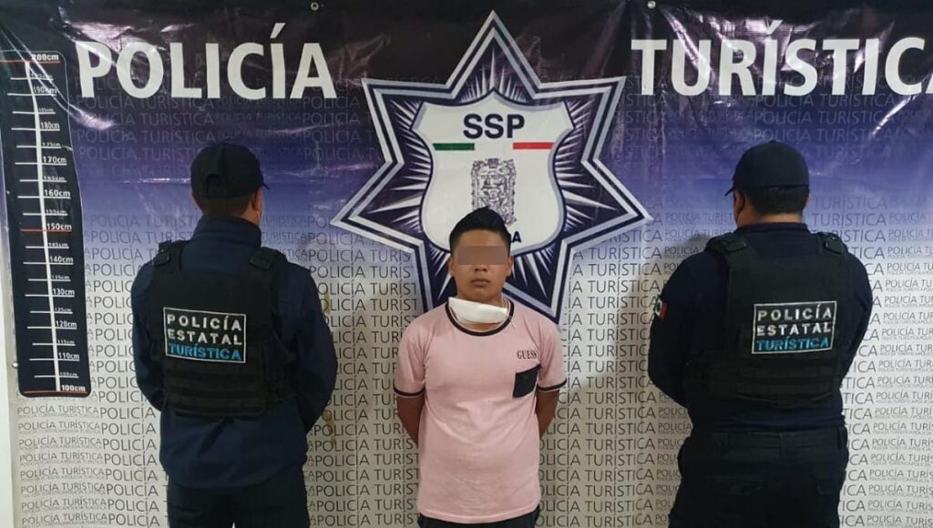policia turistica detiene ladron centro puebla 1