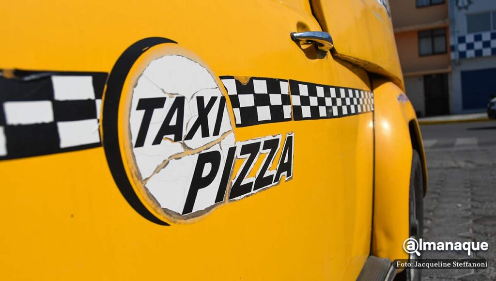 taxipizza CU Puebla 1