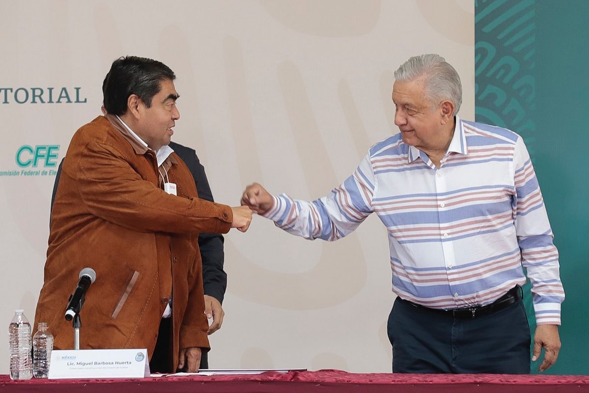 AMLO acepta venir a Puebla para encabezar el desfile del 5 de Mayo con Barbosa 2 AMLO y Barbosa desfile del 5 de mayo