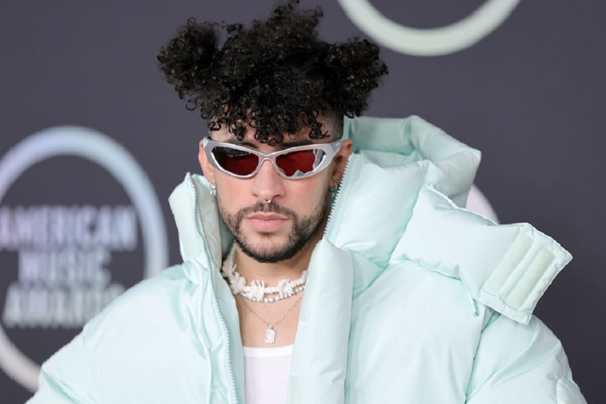 Chica compra tres boletos para Bad Bunny con la tarjeta de su papá; no sabía que el precio era en dólares 2 Bad Bunny 1