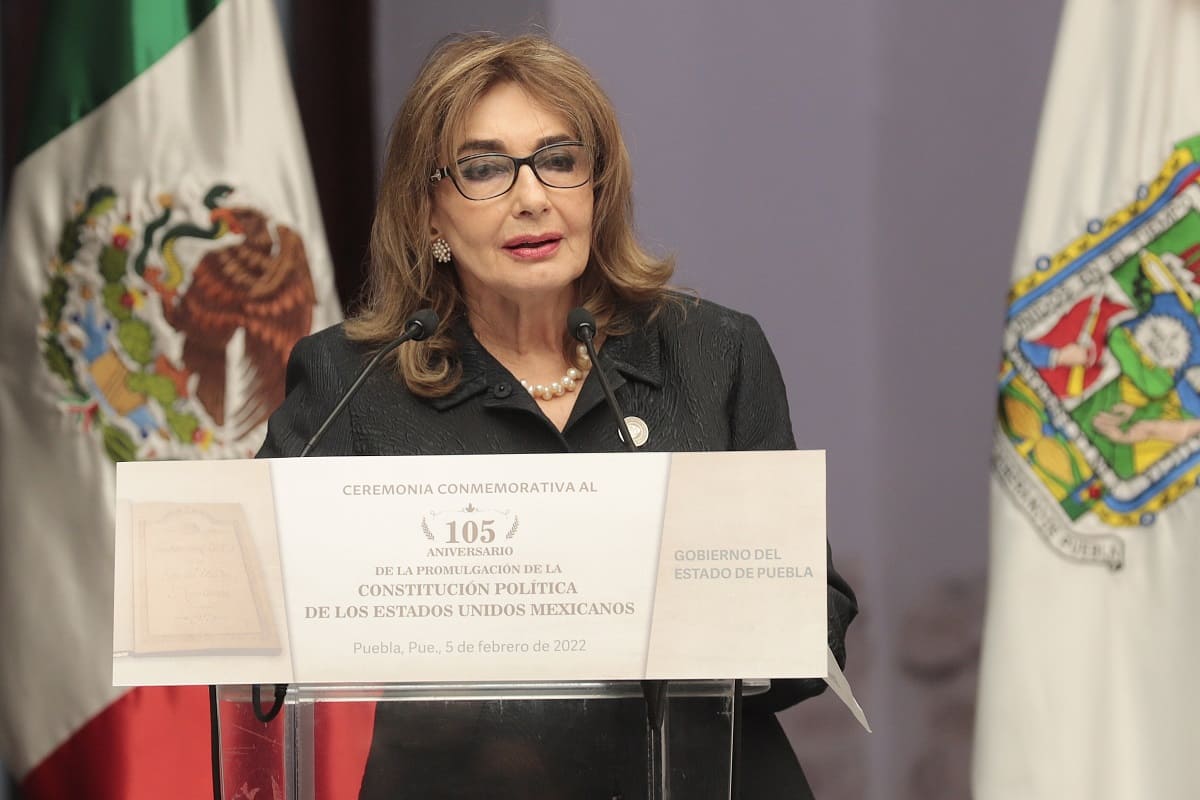 Protesta a la Constitución no es acto burocrático, significa formalidad trascendental: Dib y Álvarez 1 Maria de Lourdes Dib 1