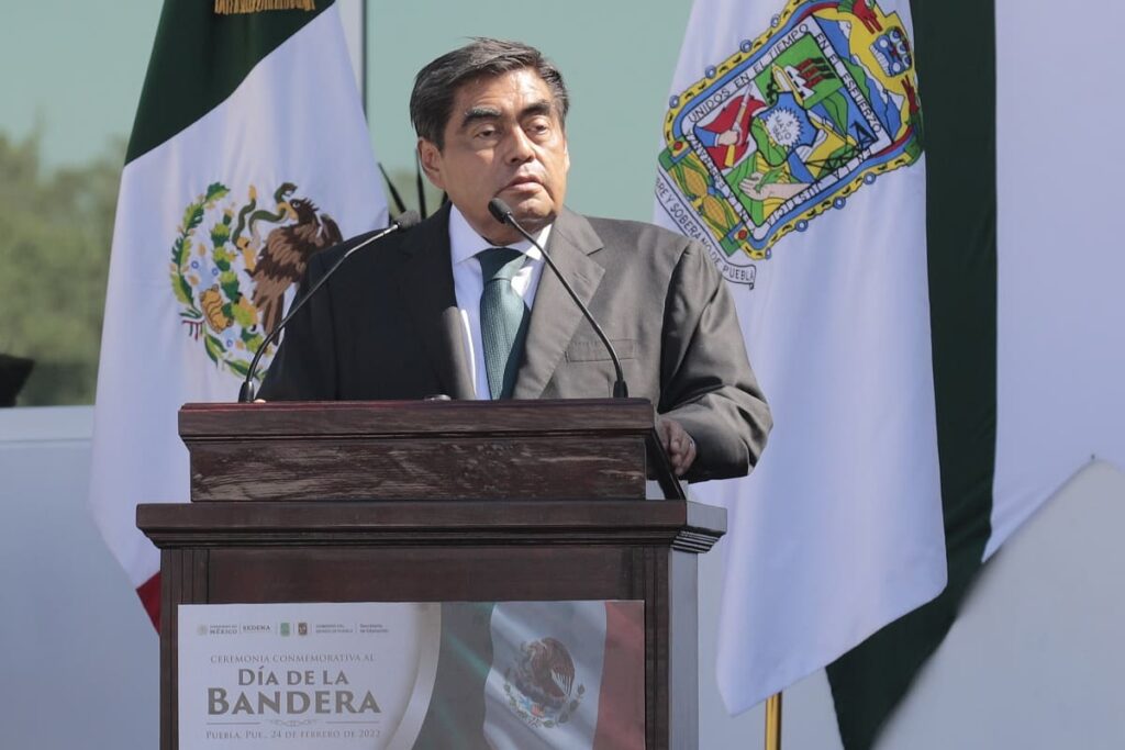 Miguel Barbosa Huerta1 1