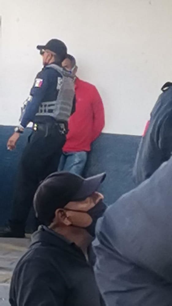 ex director de la policía municipal detenido por violencia familiar