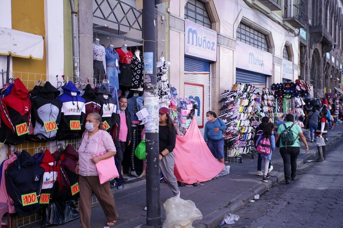 Ambulantes del centro de Puebla, serán reubicados en la 25 Poniente y unidades habitacionales 2 ambulantes