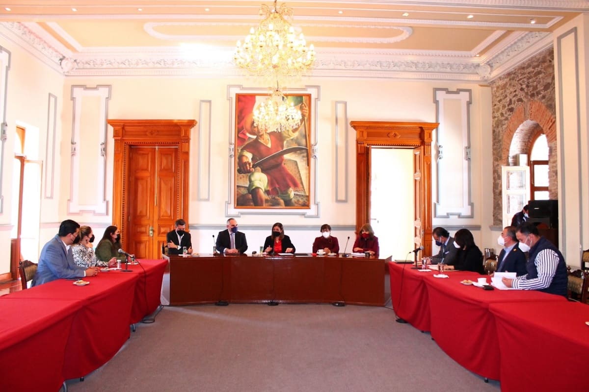 Gobierno municipal y Colegio de Notarios implementarán mejoras para la prestación de servicios 1 ayuntamiento de puebla y club de notarios 1
