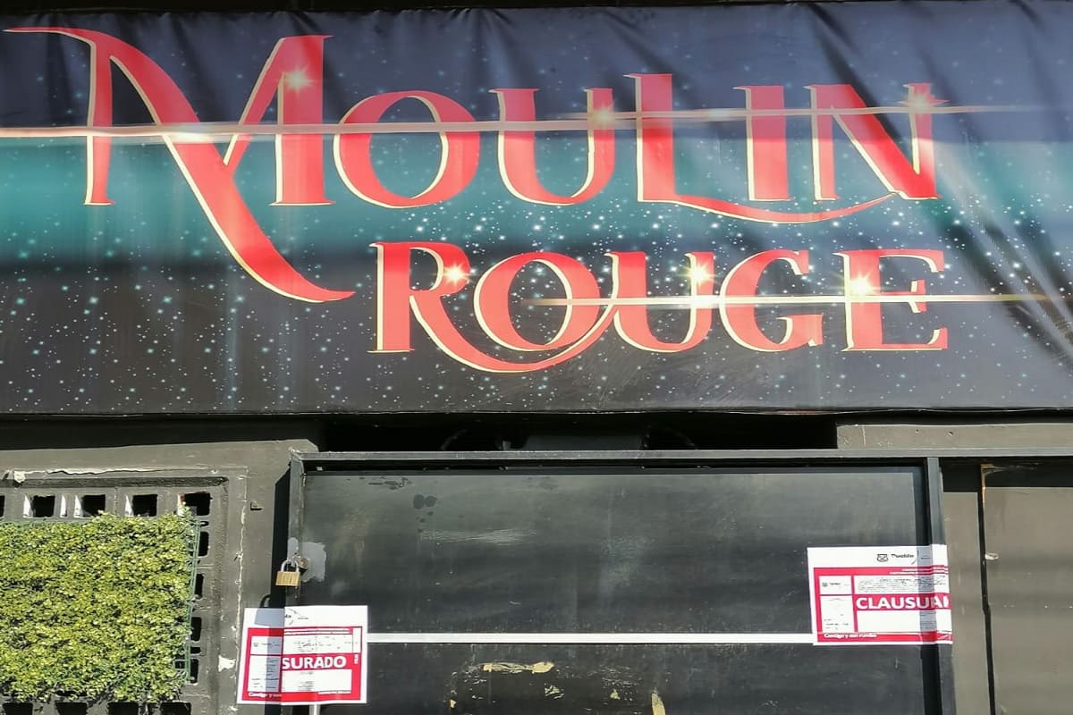 clausuran bar moulin rouge 1