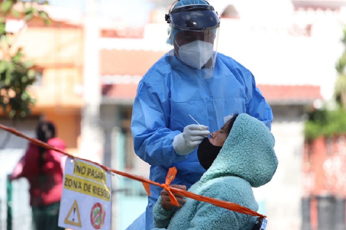 México registra la cifra más alta de la cuarta ola de COVID-19; casi mil muertos en las últimas 24 horas 3 covid 1