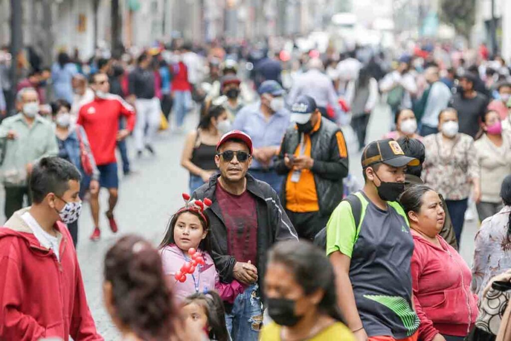 gente puebla sin cubrebocas
