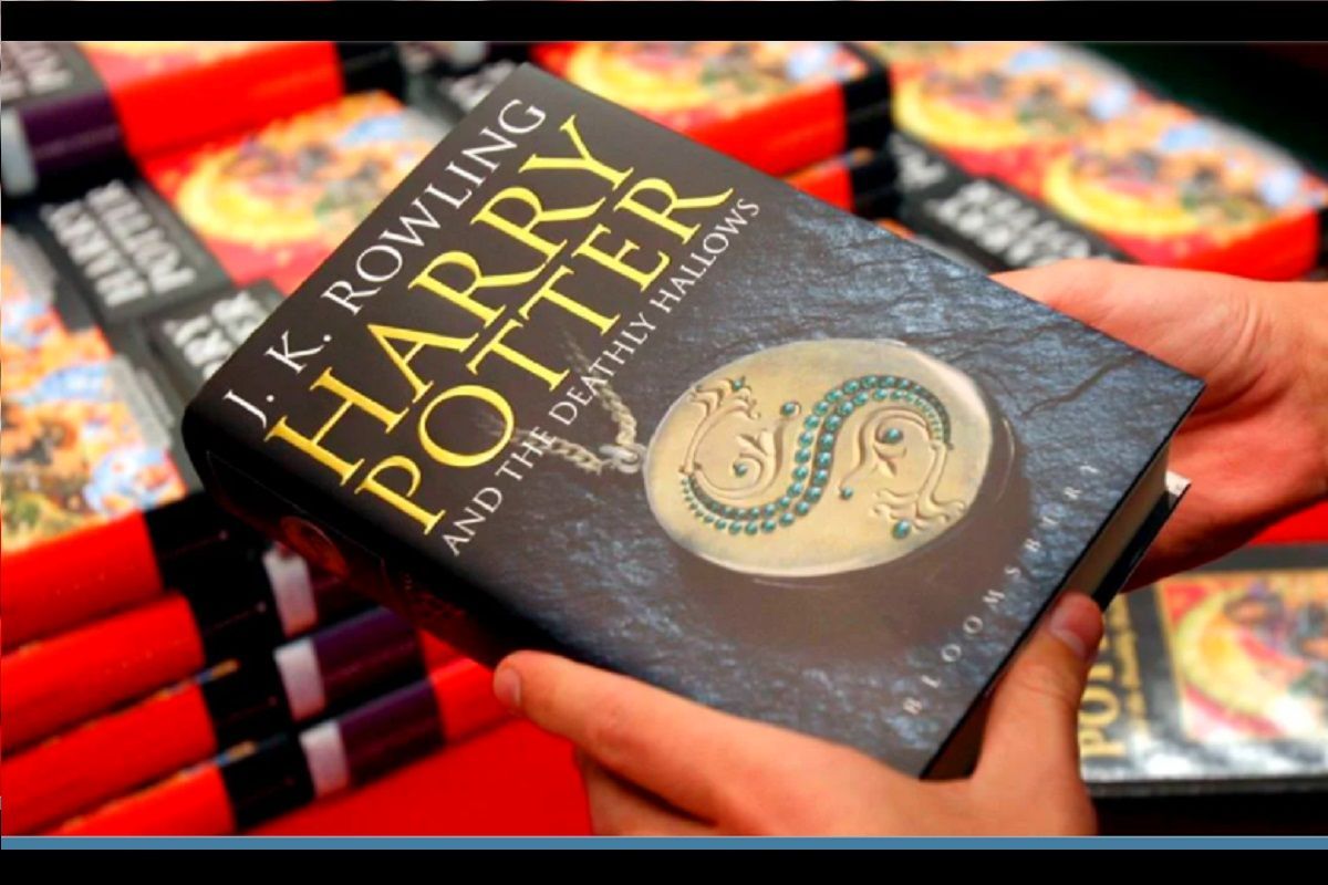 Párroco quema libros de Harry Potter y Crepúsculo por considerarlos de brujería 2 jorge cruz 1