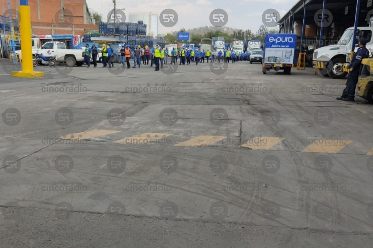 Evacúan fábrica de Pepsi por fuga de gas en La Resurrección 4 5 radio