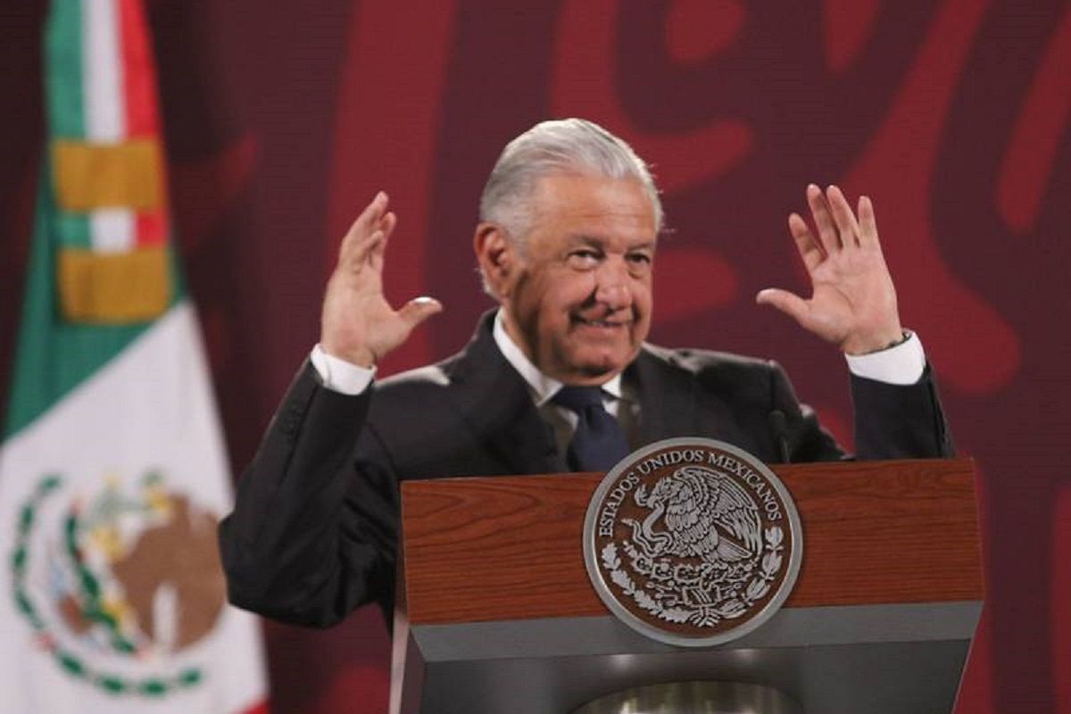 VIDEO: Desalojan la mañanera de AMLO por sismo de magnitud 6.2 en CDMX 2 AMLO