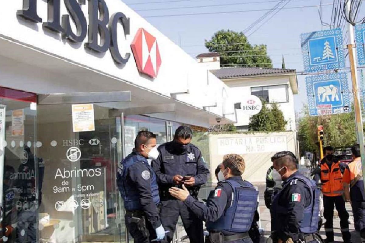 Frustran asalto en HSBC de Huexotitla; hay dos detenidos y un herido 5 HSBC de Huexotitla 1
