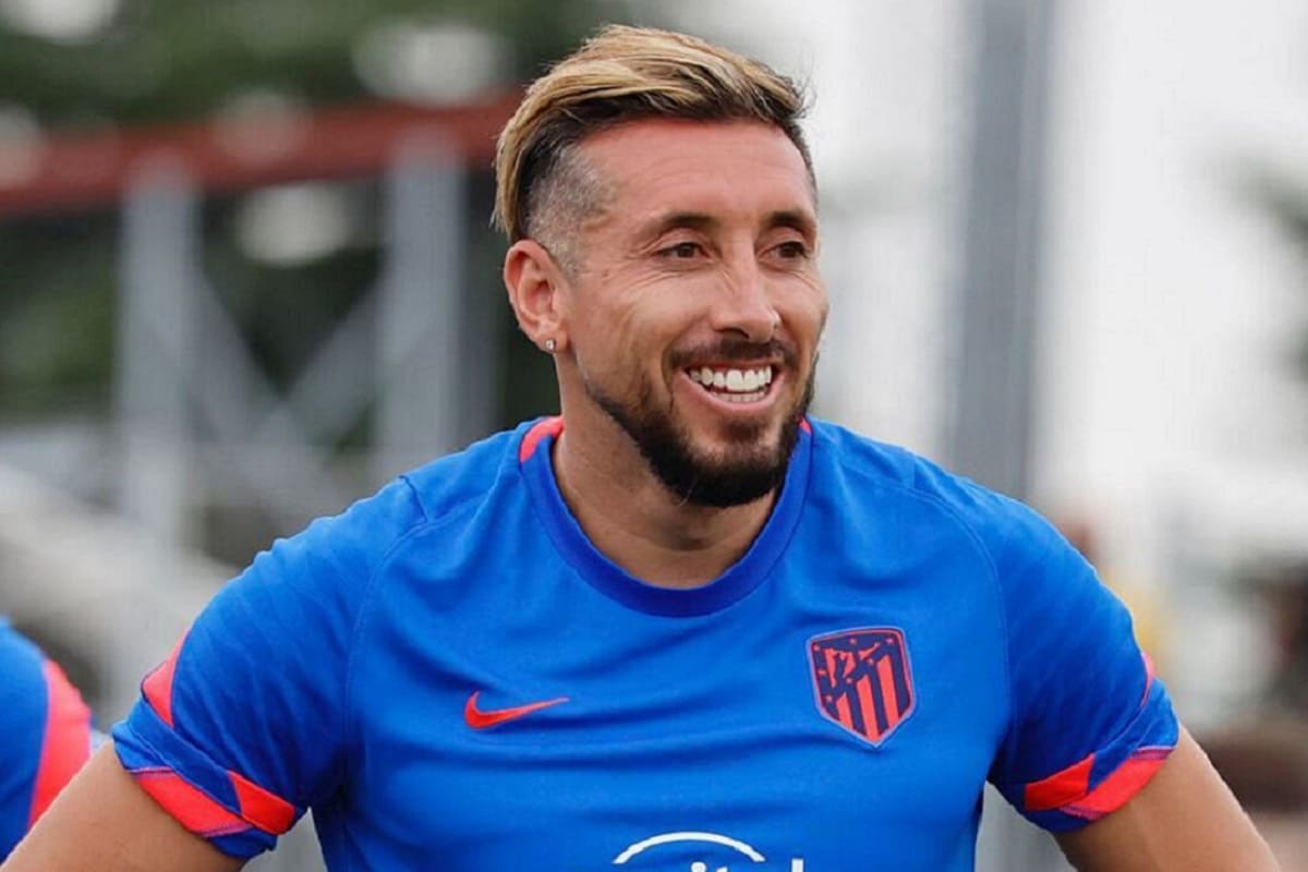 En redes se burlan del peculiar acento español de Héctor Herrera: "También se operó la voz" 4 Hector Herrera 1
