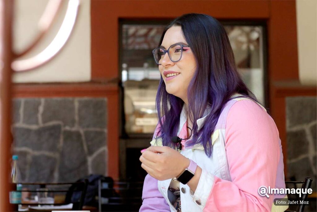 Ella es OtraFernandaMás, la poblana gamer y creadora de contenido 8 OtraFernandaMas Gamer streamer 5