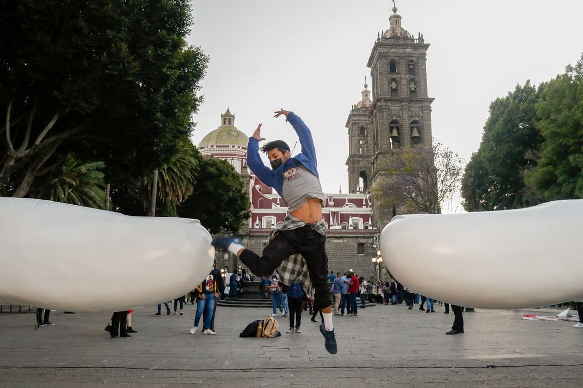 Inauguran exposición "Tú", del artista José Rivelino en el zócalo de Puebla 3 R5A8703 1