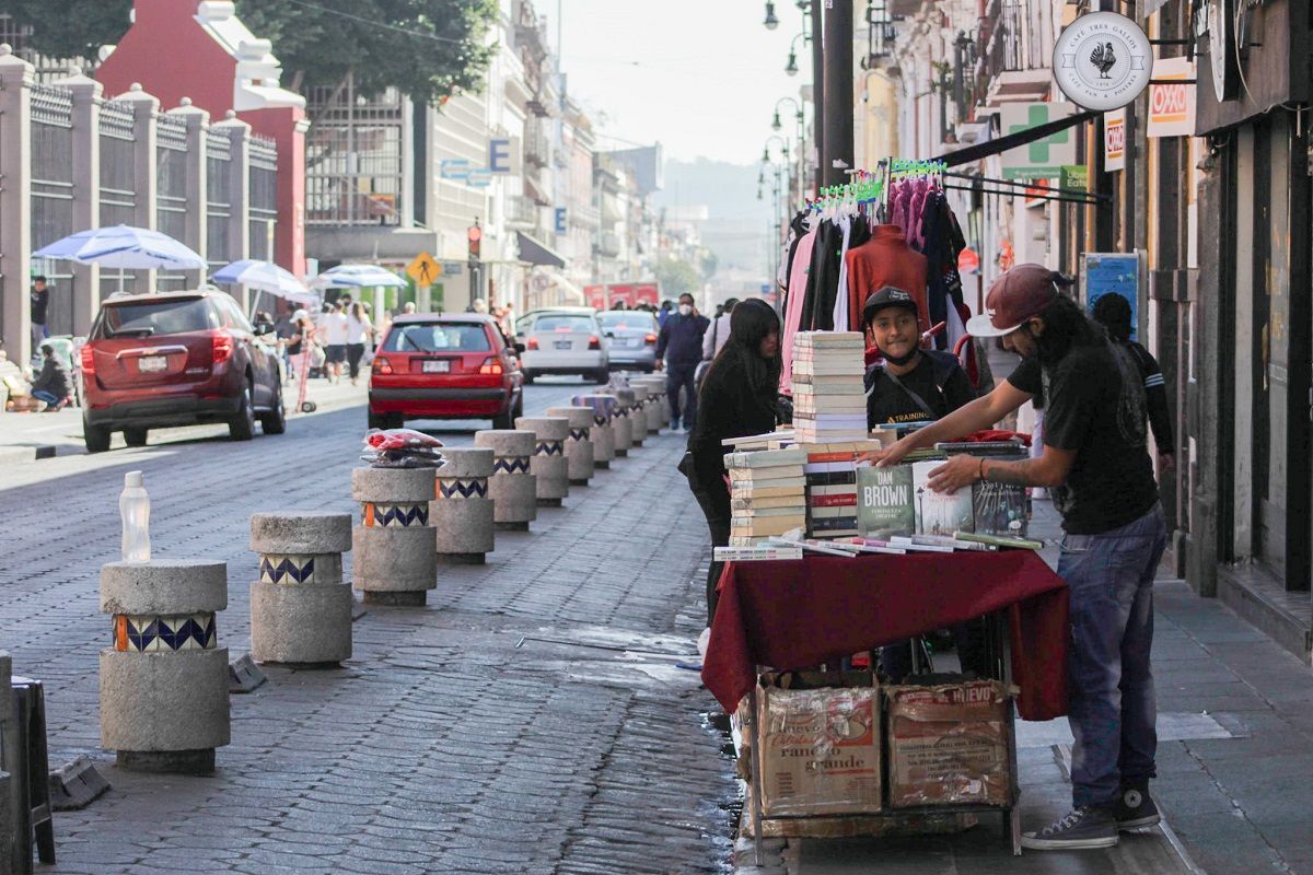 Segom analiza 12 espacios en la periferia para reubicar a ambulantes del Centro Histórico 2 ambulantes 1