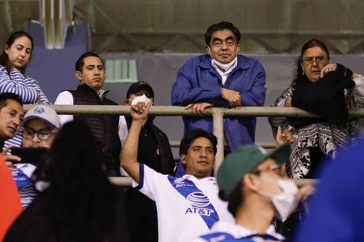 Gobierno de Puebla cancela bar del estadio Cuauhtémoc 2 barbosa estadio
