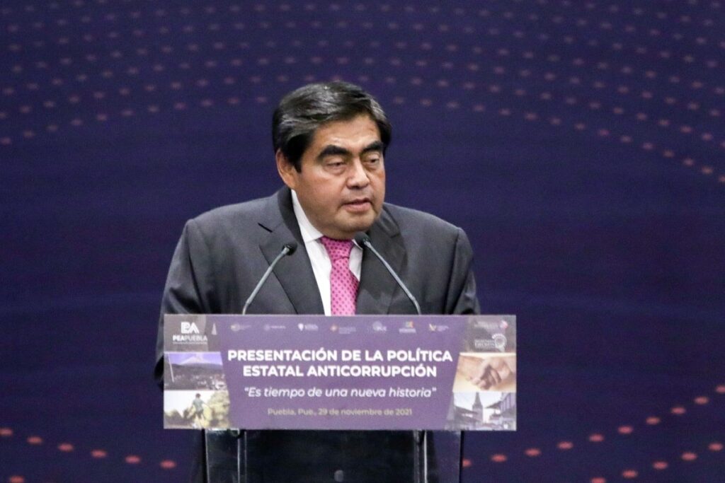 gobernador de puebla min