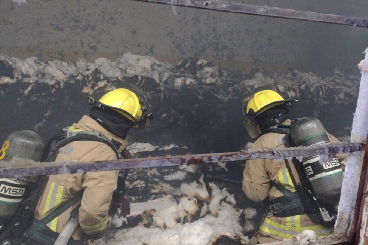 Se incendia fábrica de algodón en la colonia América Norte 2 incendio