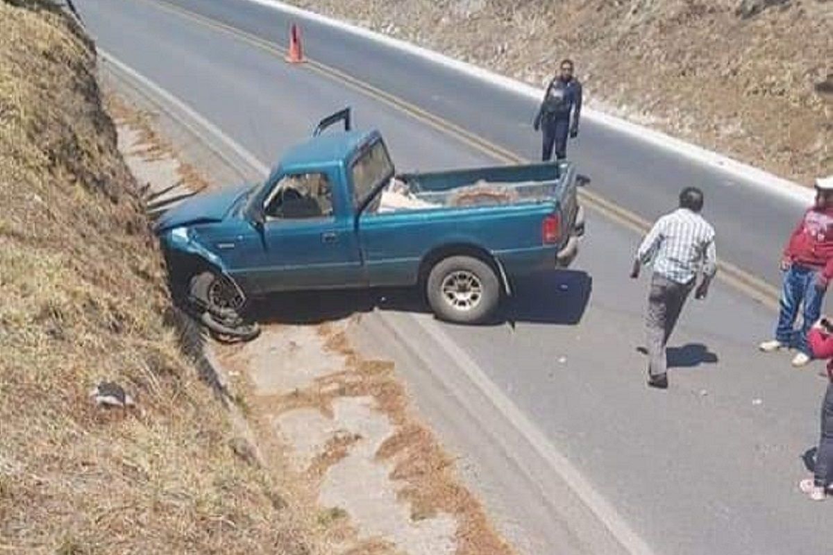 Atropellan y matan a estudiante en Zacatlán; conductor se da a la fuga 4 motociclista