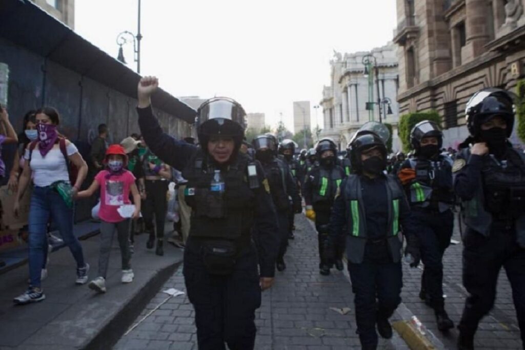 policias marcha 1