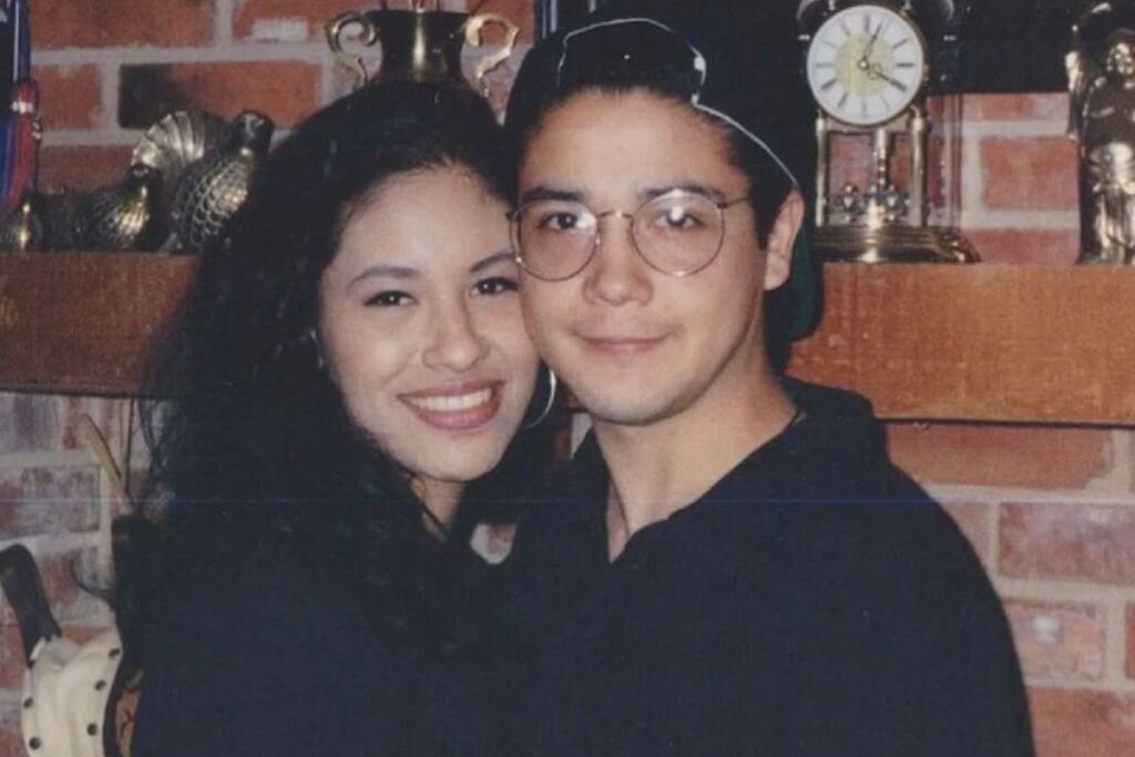 selena y chris. 1
