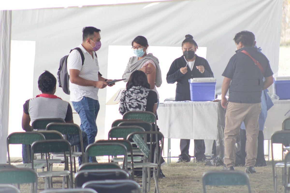 37% de la chaviza poblana no acudió por tercera dosis en la zona metropolitana 4 vacunacion poca afluencia