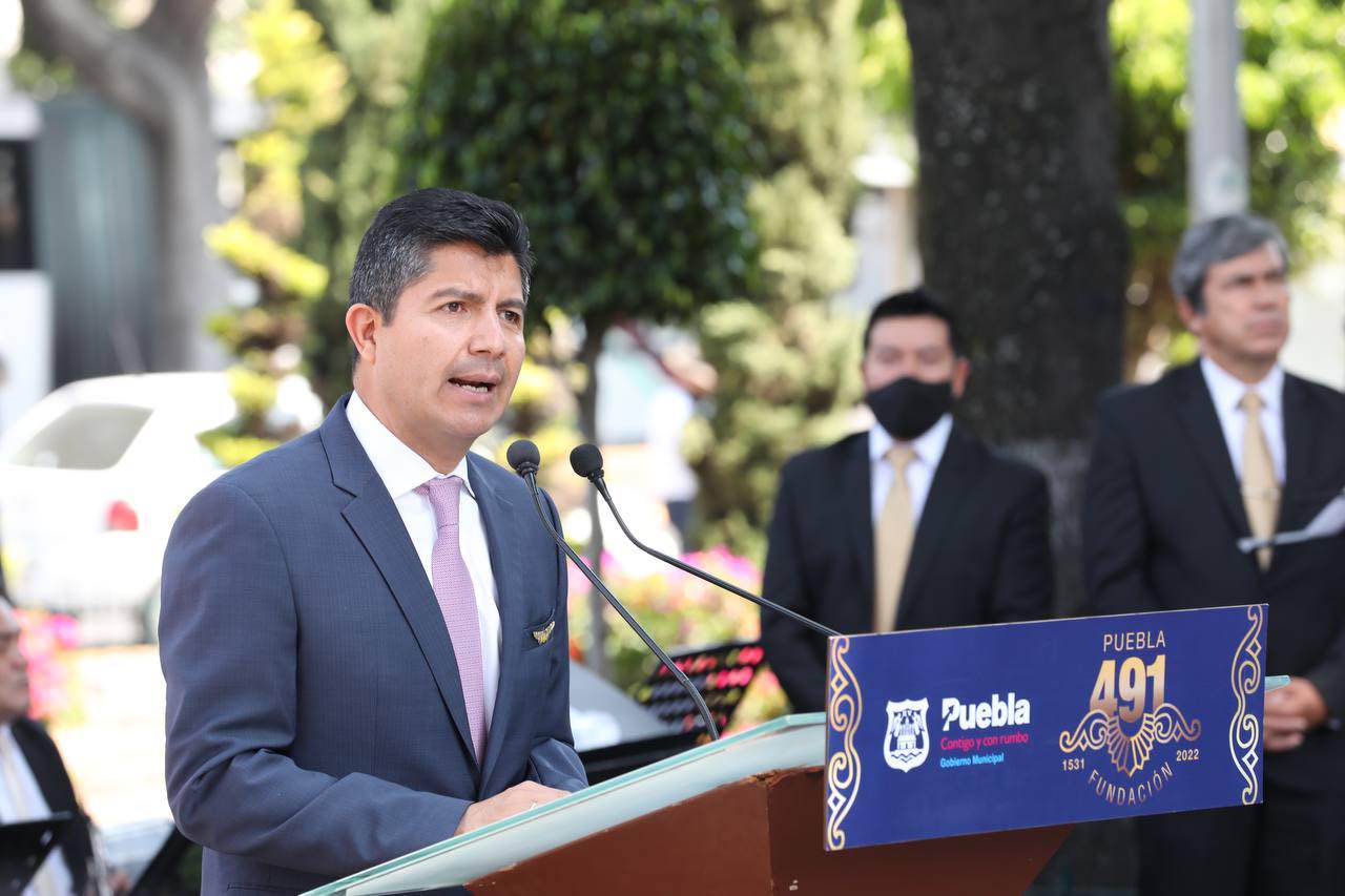Celebrar a puebla es reconocer el legado de mujeres y hombres valiosos que la han puesto en alto: Eduardo Rivera Pérez 1 Eduardo R