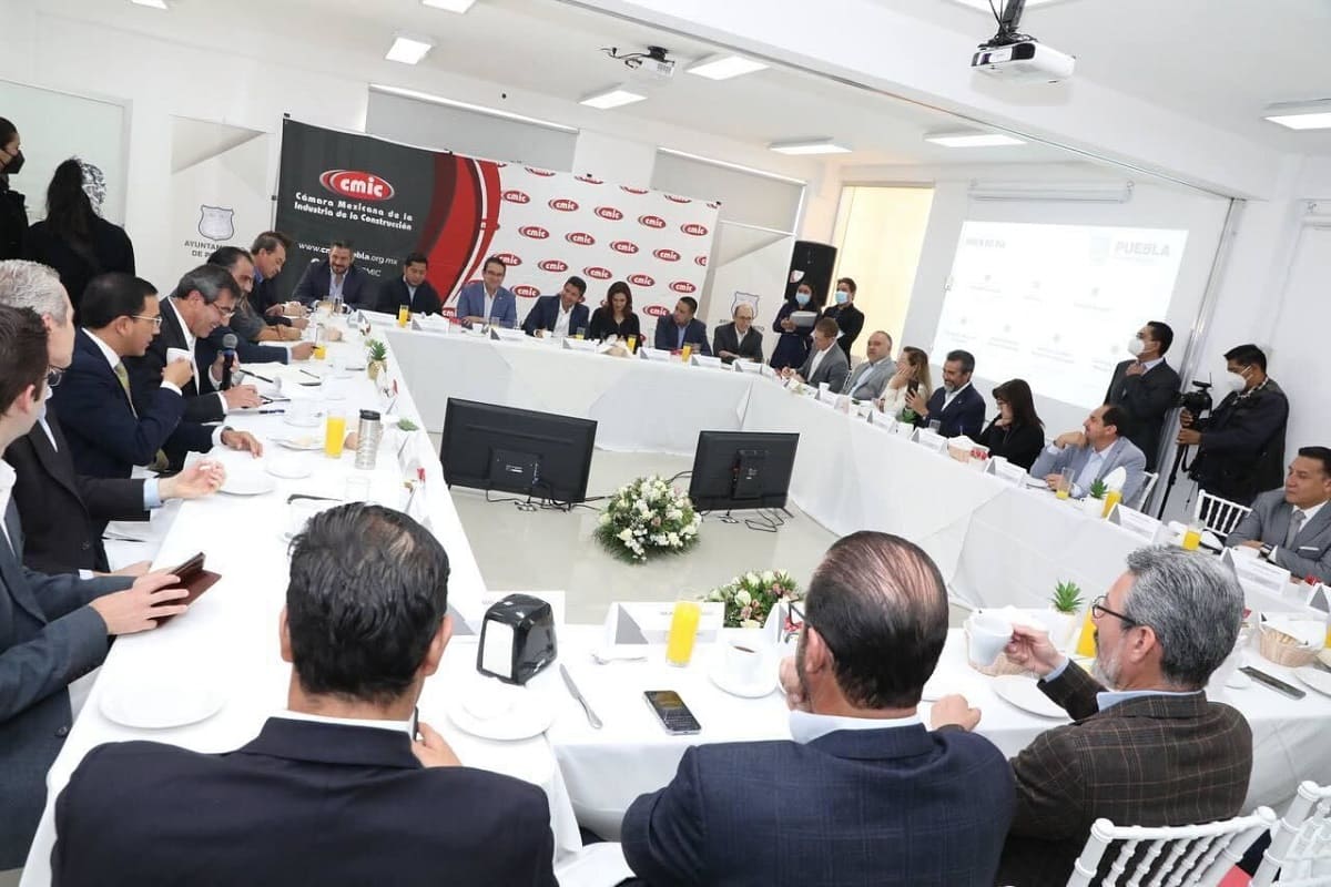 Ayuntamiento de Puebla se reúne con sector educativo y privado para tratar reactivación económica 2 Imagen de iOS 3 1