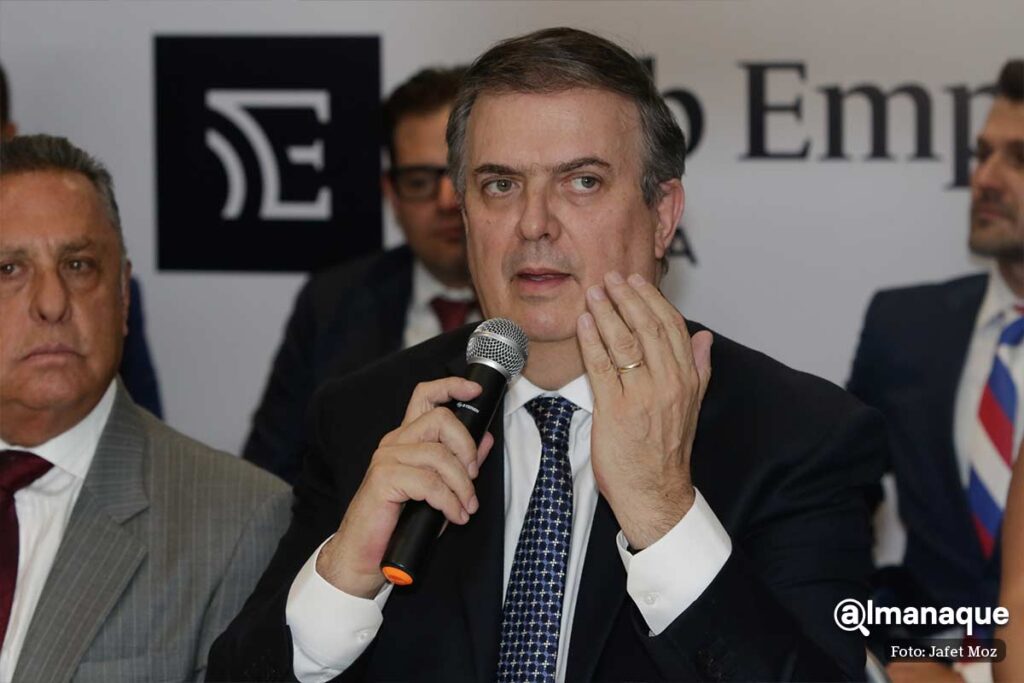 Marcelo Ebrard Club de Empresarios en Puebla 7