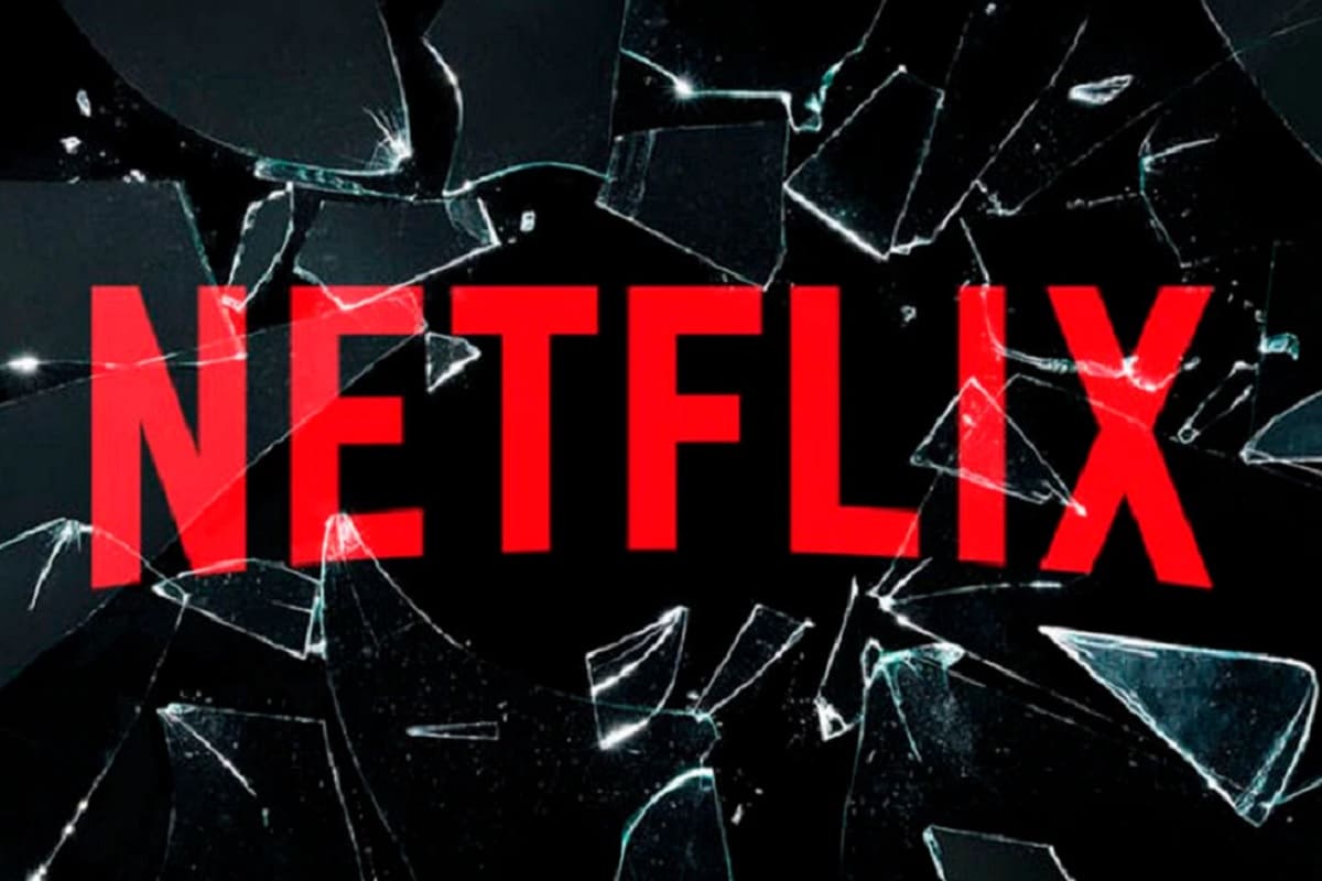 Pobre tío Netflix: Pierde 200 mil suscriptores en tres meses, su primera caída en 10 años 5 Netflix 1