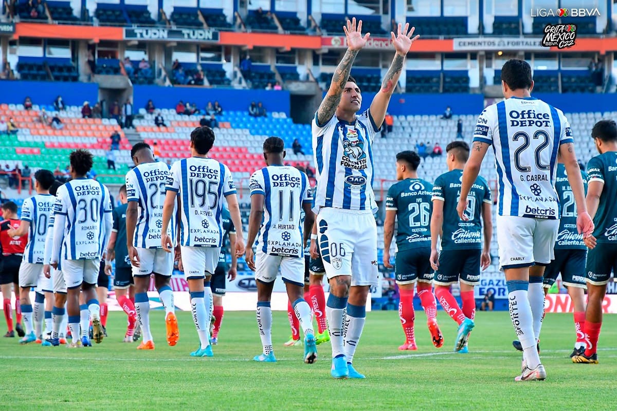 Puebla cae 1-0 ante el líder Pachuca 2 Pachuca Puebla