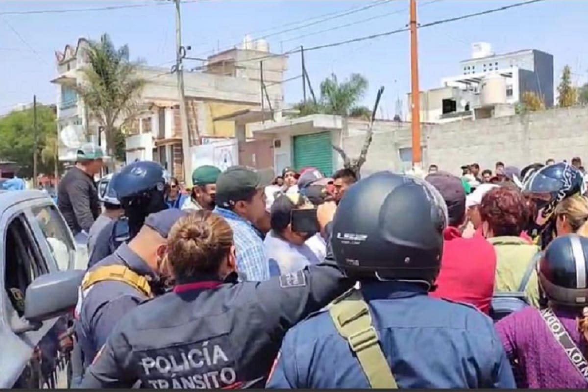 Disturbios por operativos contra motociclistas en San Rafael Tlanalapan, Texmelucan 5 San Rafael Tlanalapan 1