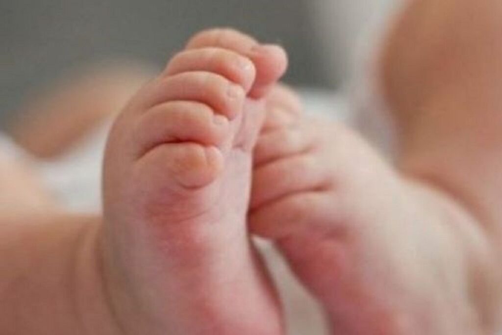 cuerpo recien nacido