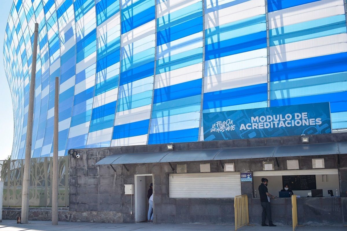Promete gobierno regular cobro de estacionamiento en el Estadio Cuauhtémoc 1 estadio cuauhtemoc 2