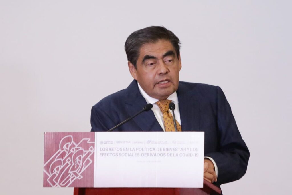 miguel barbosa limpia en acatlan 1