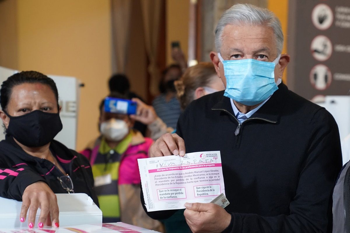 #RevocacióndeMandato: AMLO anula su voto y escribe “¡viva zapata!” 4 revocacion de mandato1