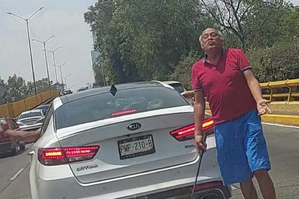 Detienen a sujeto que agredió a una familia sin motivo en la CDMX 4 viejo loco