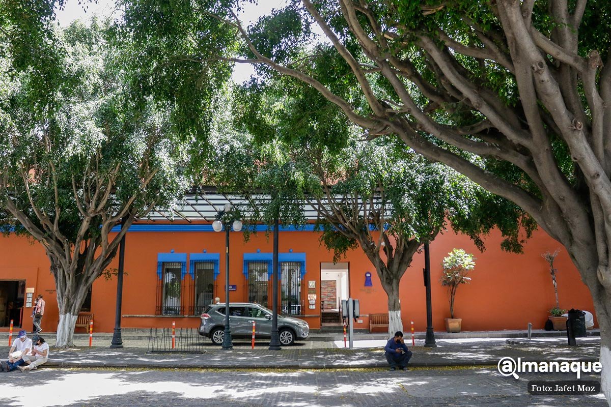 Retiran portones de callejón que se adueñó Casa Reyna y rescatan estacionamiento 14 Callejon y Estacionamiento Casa Reyna 8