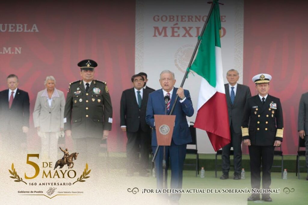 Desfile del 5 de mayo AMLO Barbosa 1