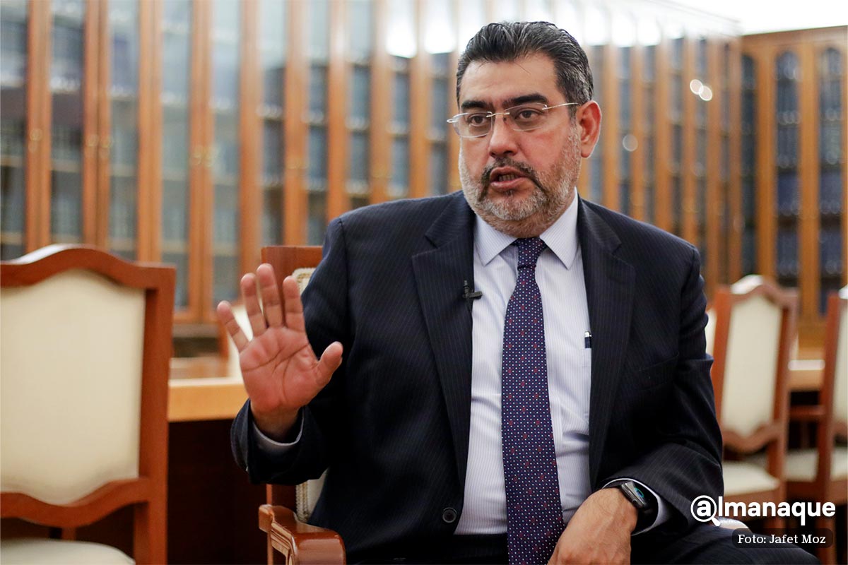 Concesiones del Ayuntamiento de Puebla deben beneficiar a ciudadanos para aprobarlas: Sergio Céspedes 4 Entrevista Congreso Sergio Salomon 8