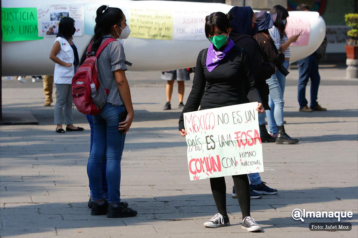 Luto nacional se manifiestan en Puebla por la vida de las mujeres 1