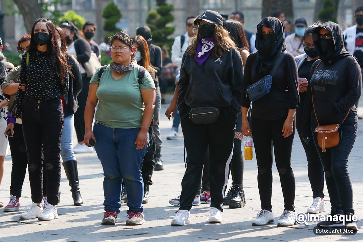 Luto nacional se manifiestan en Puebla por la vida de las mujeres 11