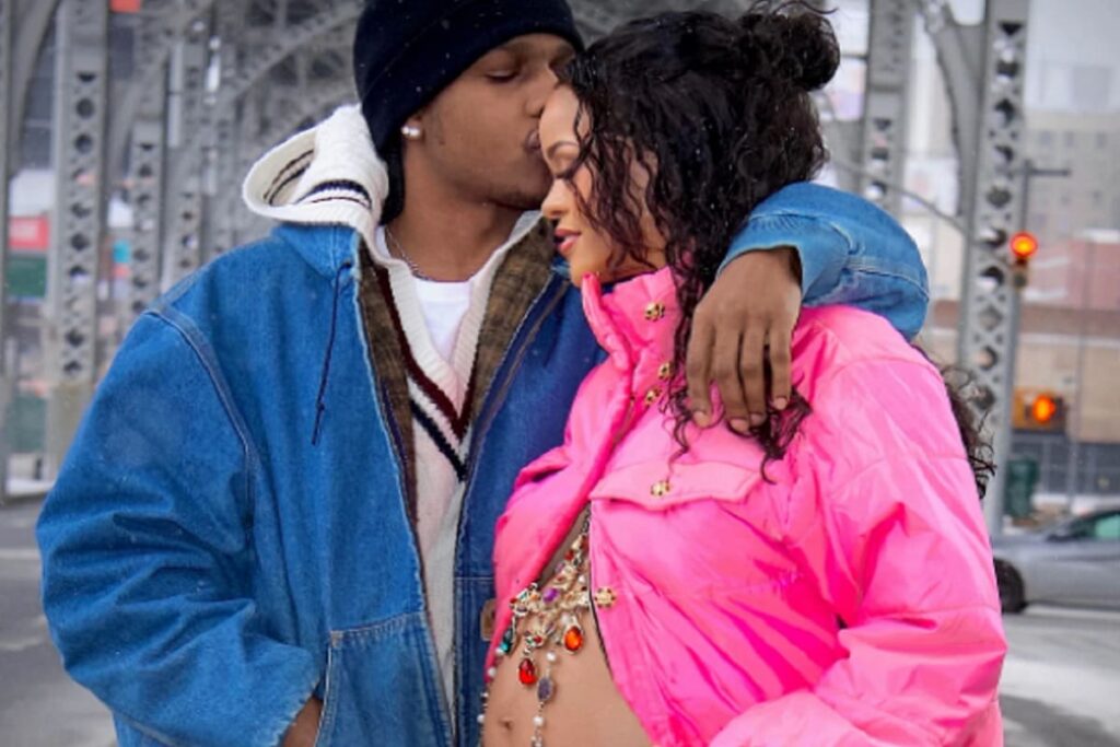Rihanna bebe 1
