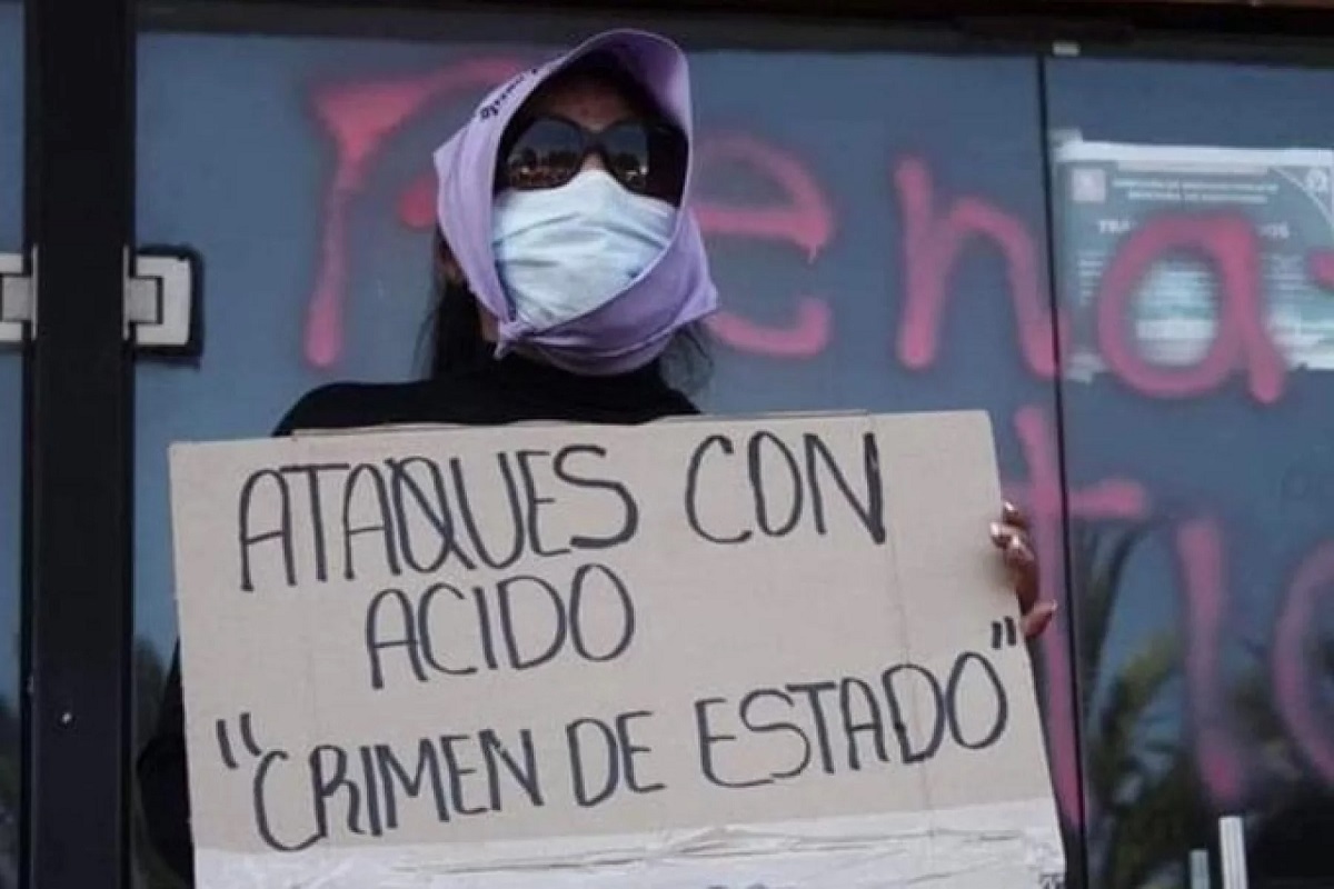 Atacan a maestra de química con "ácido" en la Vía Atlixcáyotl 2 ataques con acido