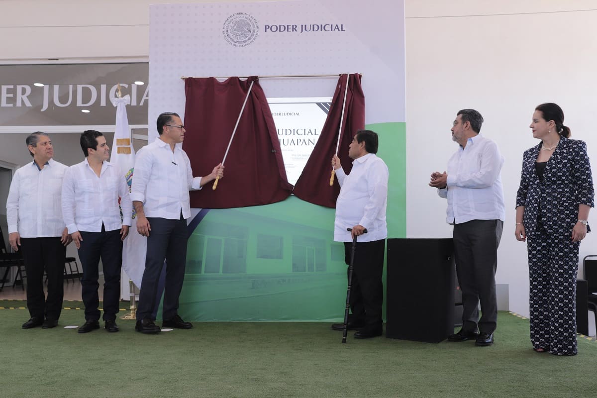 En Puebla, privilegios en la justicia y autoritarismo político quedaron desterrados: Barbosa 2 barbosa 1 2